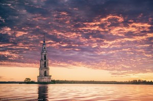 Затопленная колокольня в Калязине — красота, вопреки разрушению