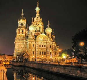 Храм Спас на крови -- одна из жемчужин Санкт-Петербурга