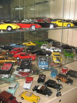 Киевский музей истории автомобилей в моделях