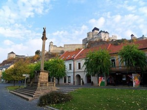 Тренчин и Тренчианский град - одно из главных туристических мест Словакии