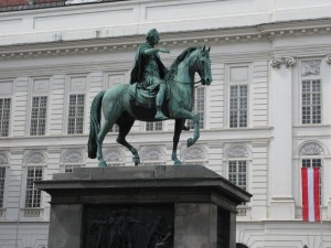 Памятник Йосифу II на площади Йозефплатц (Вена)