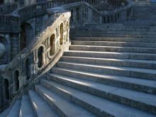 Фонтенбло. Фрагмент лестницы и перила (Франция)