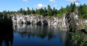 Панорама мраморного карьера. Автор фото Сергей Кравчук (Карелия)