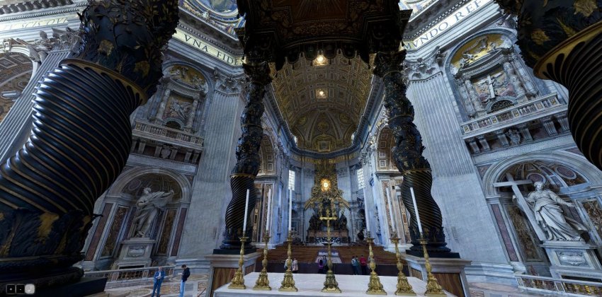 Фото достопримечательностей Рима: Алтарь внутри собора Св. Петра и Павла