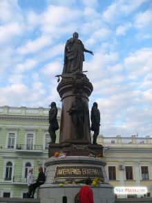 Скульптурная композиция. Вторая жизнь векового монумента (Одесса и область)