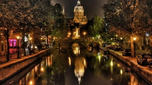 Ночной канал в Амстердаме (Амстердам)