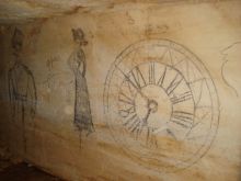На стенах катакомб есть множество интересных надписей и рисунков (Одесса и область)