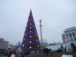 Конусообразная ёлка в Киеве в Новый 2011-2012 год (Разное)