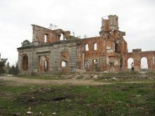 Руины усадьбы Терещенко в Денишах (Карпаты и Закарпатье)