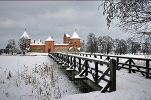 Тракайский замок в зимнем пейзаже (Прибалтика)