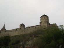 Вид на крепость снизу (Каменец-Подольский)