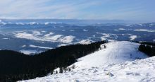 Вид на центральную горнолыжную трассу (Карпаты и Закарпатье)