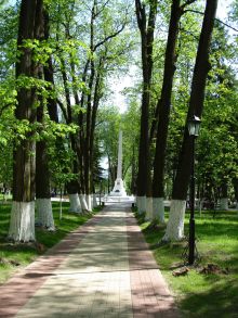 В парке Циолковского, обелиск (Европейская часть России)