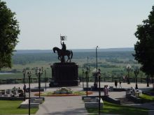 Памятник князю Владимиру Большое Гнездо и святителю Федору (Золотое Кольцо России)