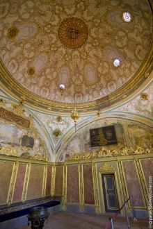 Дворец Топкапы. Вид изнутри на купол (Турция)