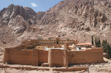 Монастырь Святой Екатерины у подножия горы Синай (Египет)
