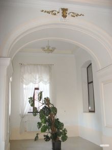Внутри Кадетского корпуса очень красиво - лепнину, арки, колонны отреставрировали (Одесса и область)