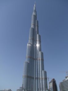 Дубаи. Самое высокое здание в мире Burj Dubai, высота 800 м. (Объединённые Арабские Эмираты (ОАЭ))
