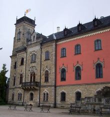 Замок Сихров. Угловая башня (Чехия)