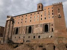 Римский Капитолий. Табулариум - здание отведенное для государственного архива (Рим)