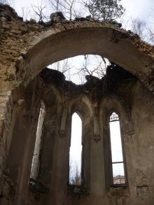 Руины католического храма (Тернополь и область)