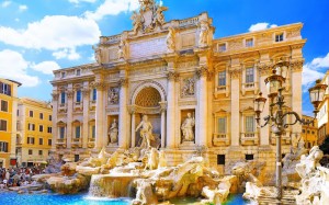 Грандиозный фонтан Треви в Риме (Рим)