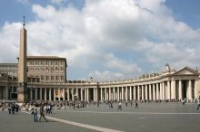 Площадь Святого Петра. Обелиск и колоннада (Рим)