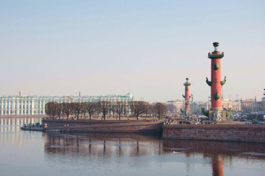 Фото достопримечательностей Санкт-Петербурга и области: Ростральные колонны на Биржевой площади