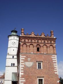 Здание ратуши на Рыночной площади в Сандомире (Польша)