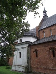 Костёл Святого Якоба с монастырем доминиканцев – одно из самых древних сооружений на территории Польши.  (Польша)