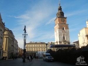 Башня городской ратуши на площади Рынок (Польша)