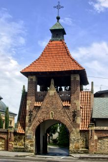 Колокольня Францисканского монастыря в Кросно (Польша)