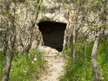 Пещерные помещения Мангупа (Крым)