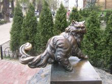 Памятник коту Пантелеймону возле Золотых ворот (Киев и область)