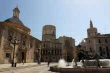 Площадь Святой Девы - одна из красивейших в Валенсии (Испания)