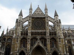 Главный вход в Вестминстерское аббатство (Лондон)