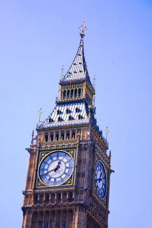 Часы на башне Биг-Бен - самые известные в мире (Лондон)