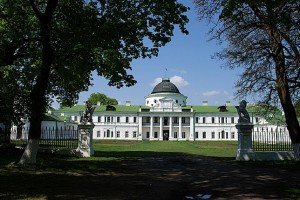 Величественный дворец (Чернигов и область)