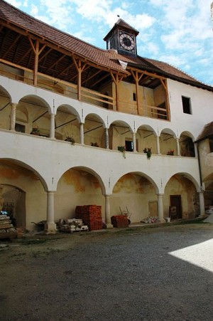 Замок Велики Табор. Внутренний двор (Хорватия)