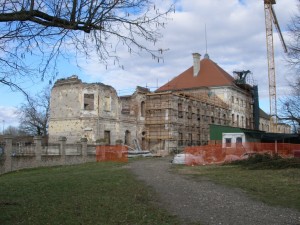 Реставрация дворянского замка Ельсз Усадебно (Хорватия)