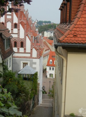 Историческая часть Мейсена расположена на холме, поэтому город многоуровневый (Германия)