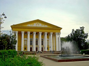 Здание драматического театра Рязани (Европейская часть России)