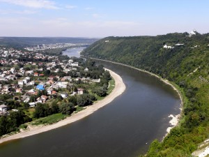 Залещики. Панорама магнатского имения на берегу реки (Тернополь и область)