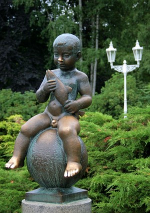 Памятник мальчику Франтишу, по легенде избавляет женщин от бесплодия (Чехия)