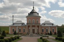 Золочев. Китайский дворец размещенный во дворе Золочевского замка. (Золочев)