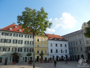 Здания на Главной площади (Словакия)