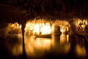 Пещера Драк - одна из самых таинственных пещер Майорки (Остров Майорка)