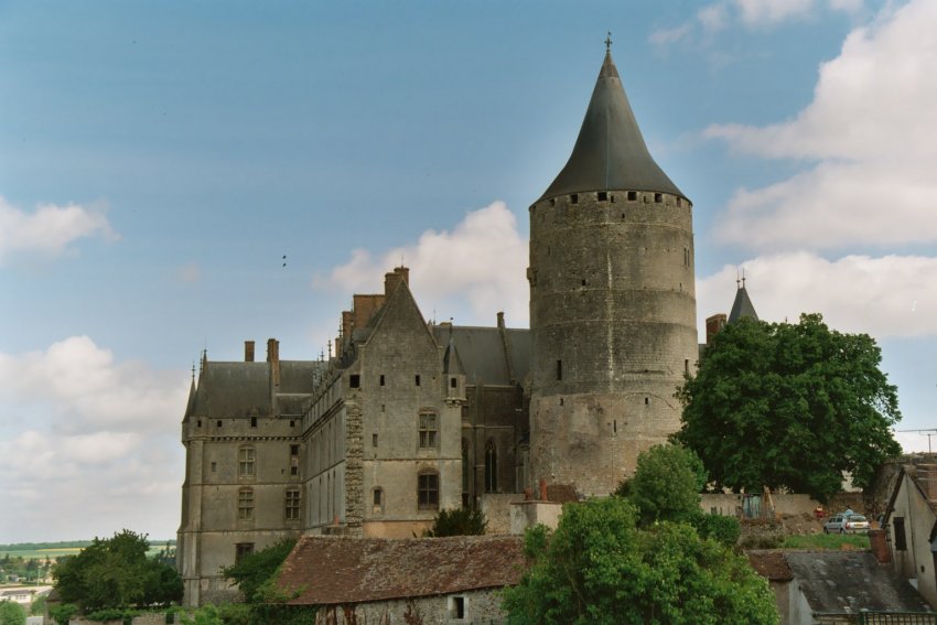 Фото достопримечательностей Франции: Замок Шатоден (Ch&#226;teaudun)