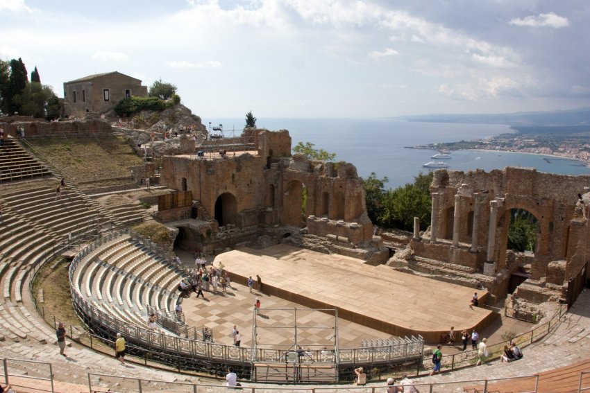 Фото достопримечательностей Италии: Древнегреческий театр в Таормина