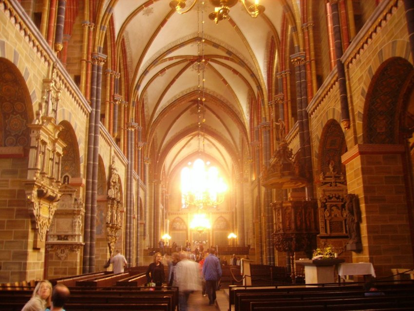 Фото достопримечательностей Германии: Кафедральный собор Бремена. Вид внутри храма